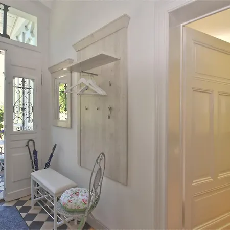 Ground Floor In Blankenburg Apartment *